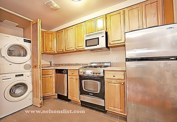 2nd image of 94 Prospect Park W APT 1B