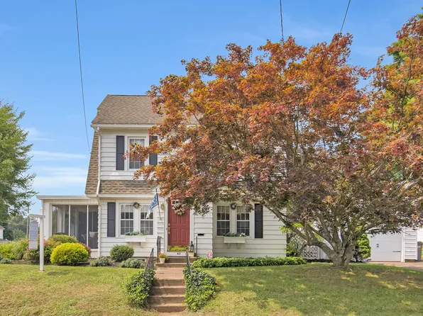 40 Parker Street, Manchester, CT 06040