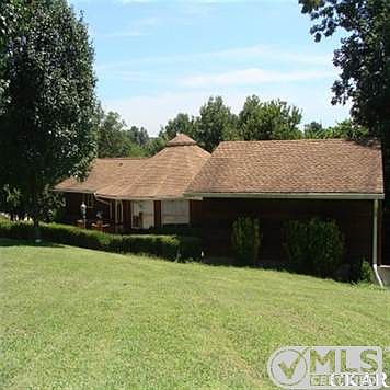 2nd image of 361 Settlement Dr
