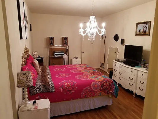 Rented by Chartwell Forest Hills Realty | media 6