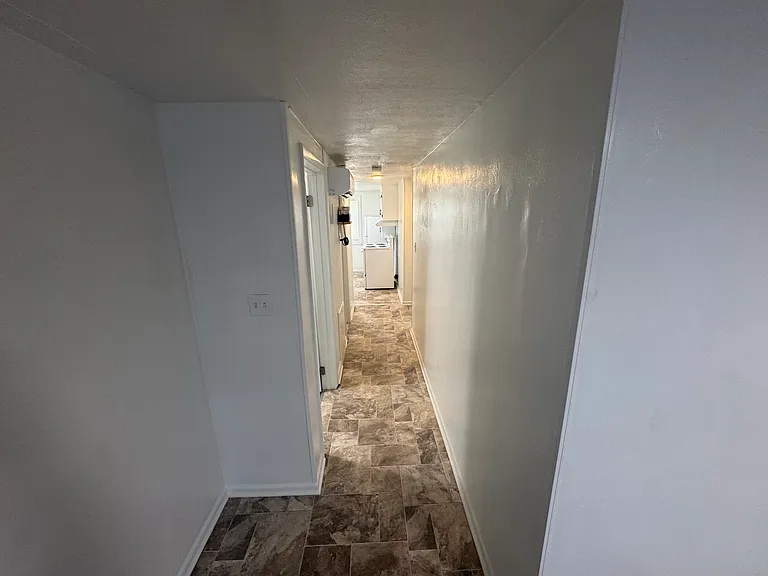 100B W Cummings Ave #B — Photo 5