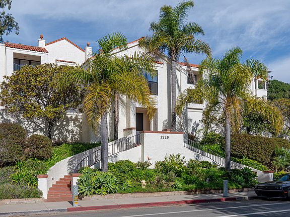 4th image of 1220 Coast Village Rd APT 303