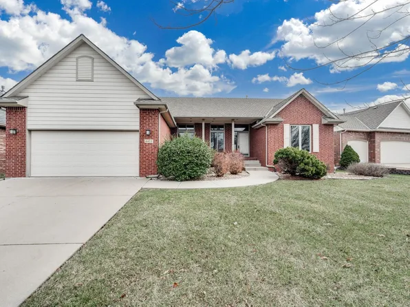 4402 N Spyglass Cir, Wichita, KS 67226