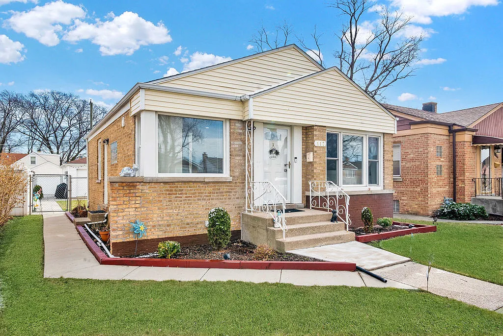 117 Frederick Ave photo 1