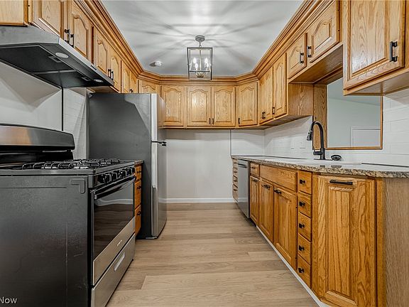 4th image of 3737 Walter Rd