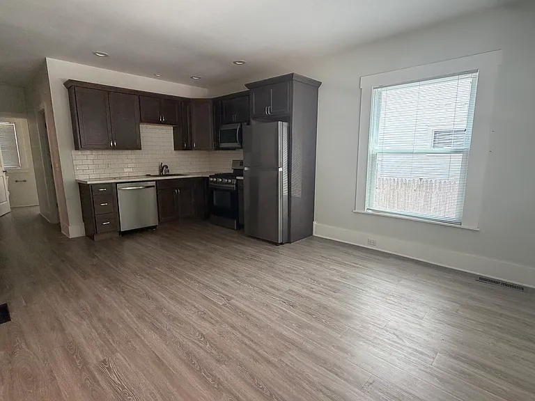 629 Lyon St NE #1 — Photo 11