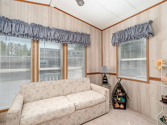 5th image of 87 Smallmouth Ln