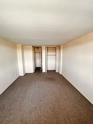 Rented by Smart NY Realty LLC | media 6