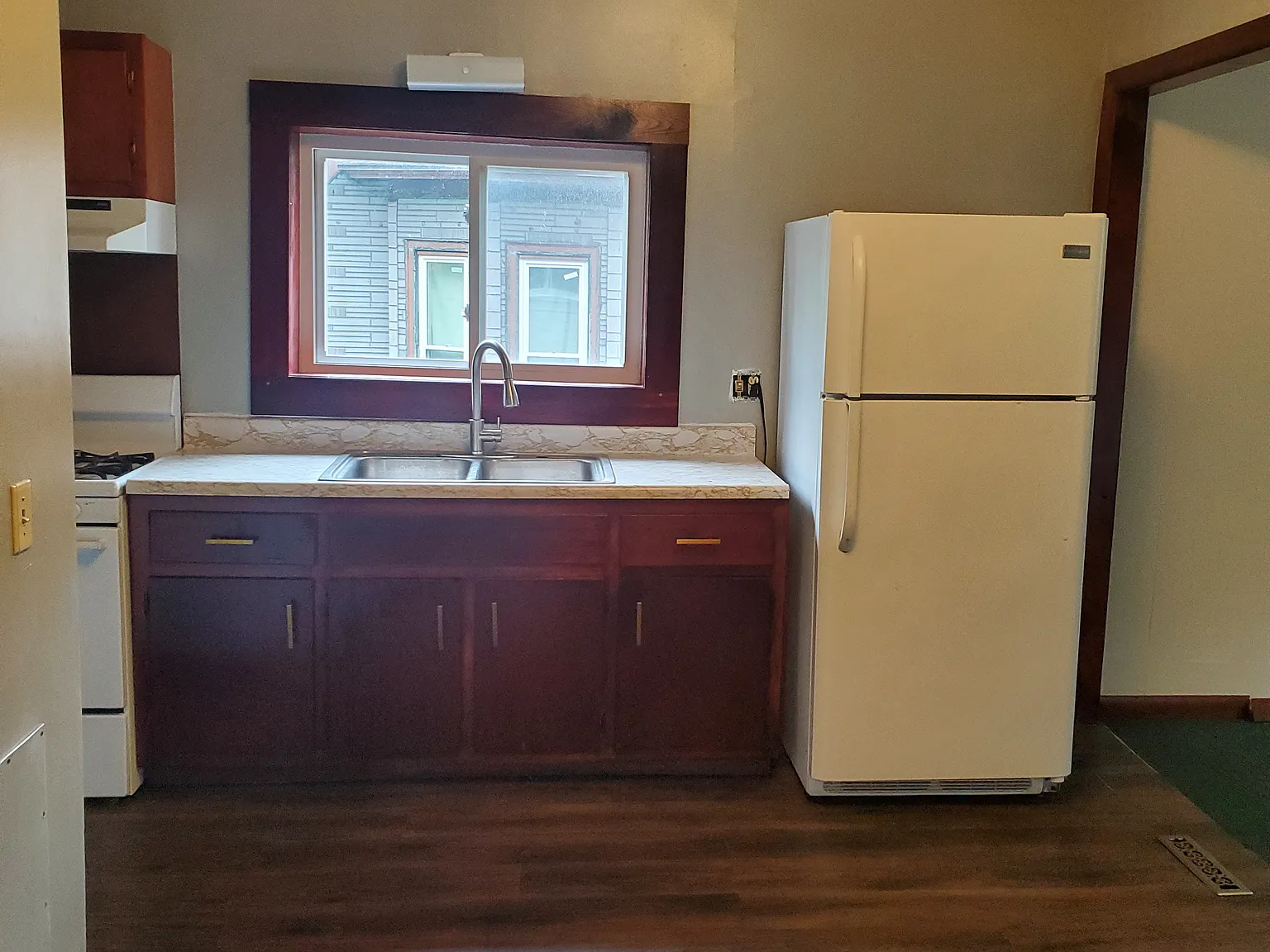 2 bed, 650 sqft, $1,150 — Photo 3