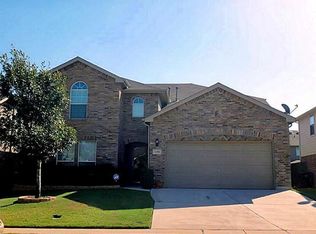 13204 Fencerow Rd, Fort Worth, TX 76244