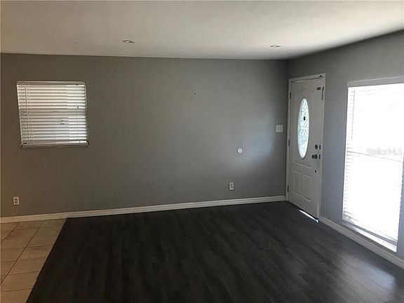 5th image of 3617 W Wallace Ave