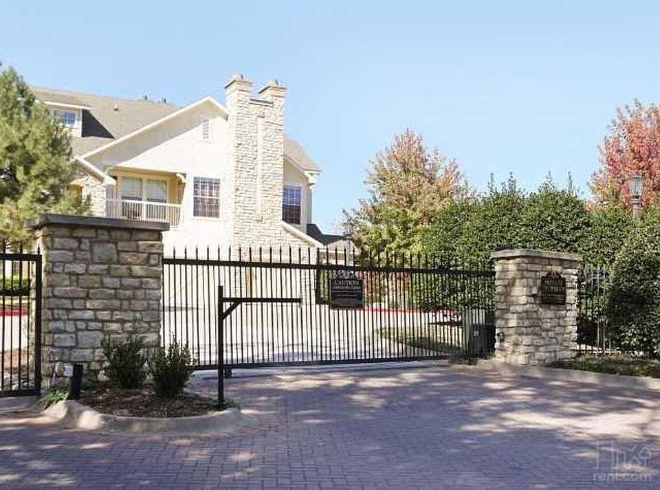 1st image of 5131 W Sussex Ln