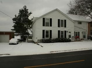 139 E Mill St APT 1, Wauconda, IL 60084