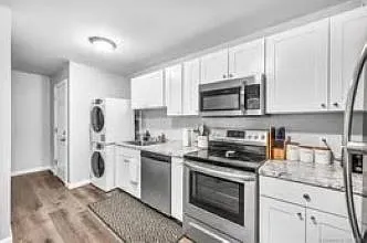 112 School St — Photo 9