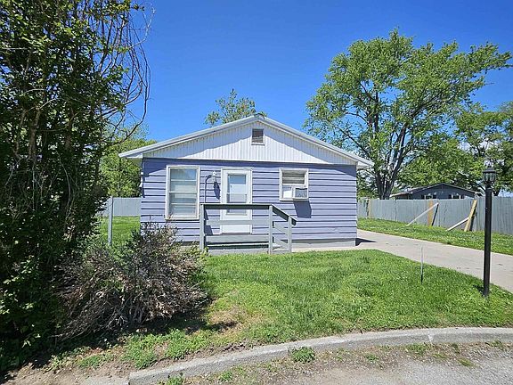 2nd image of 84 Yakima Cir
