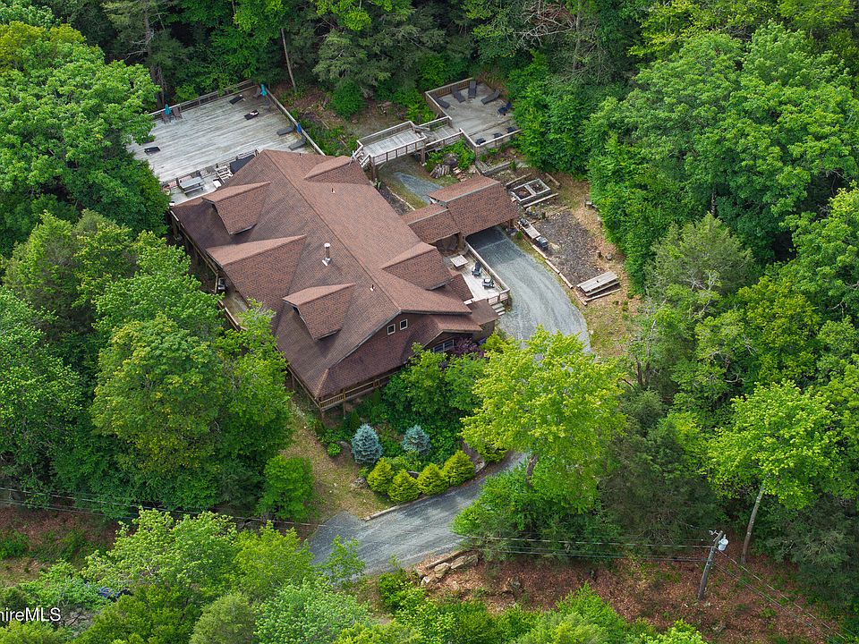 1st image of 17 Jamie Ln