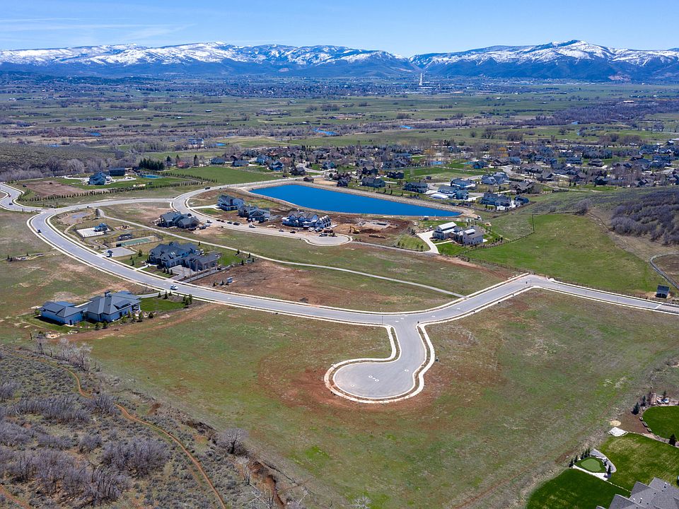 1st image of 1689 N Dutch Mountain Cir #13