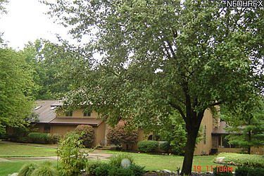 1st image of 200 Ellen Dr