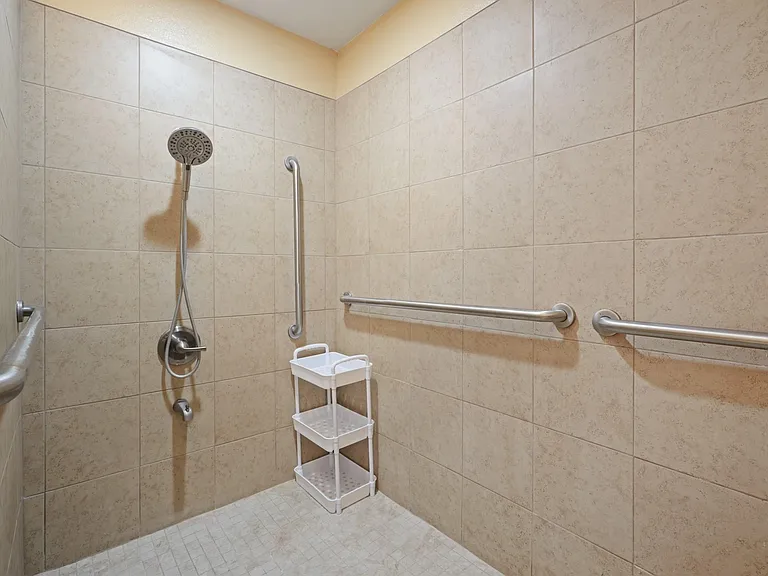 1218 S Johnson St — Photo 26