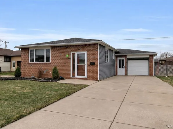 64 Banko Dr, Depew, NY 14043