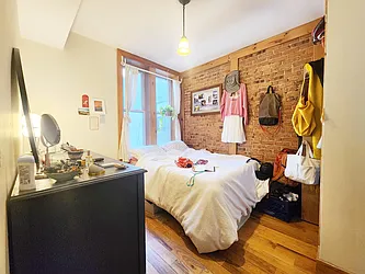 Rented by RELEASE NY