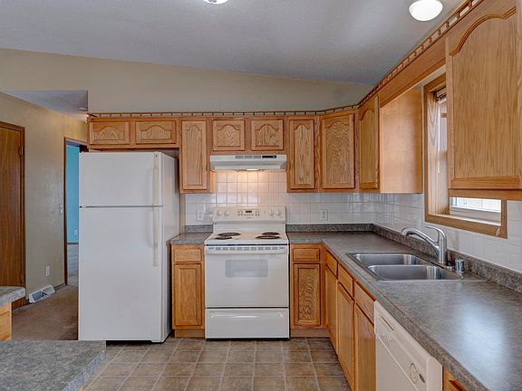 4th image of 2063 Bungalow Village Ln