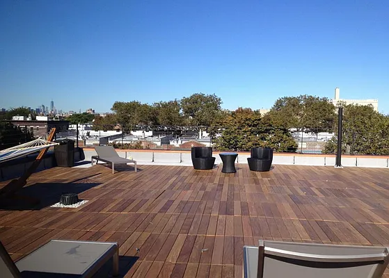 Rented by EXR | media 28