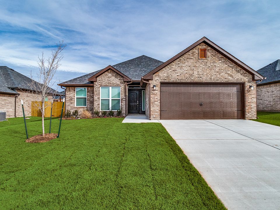 1st image of 2901 Orchid Dr