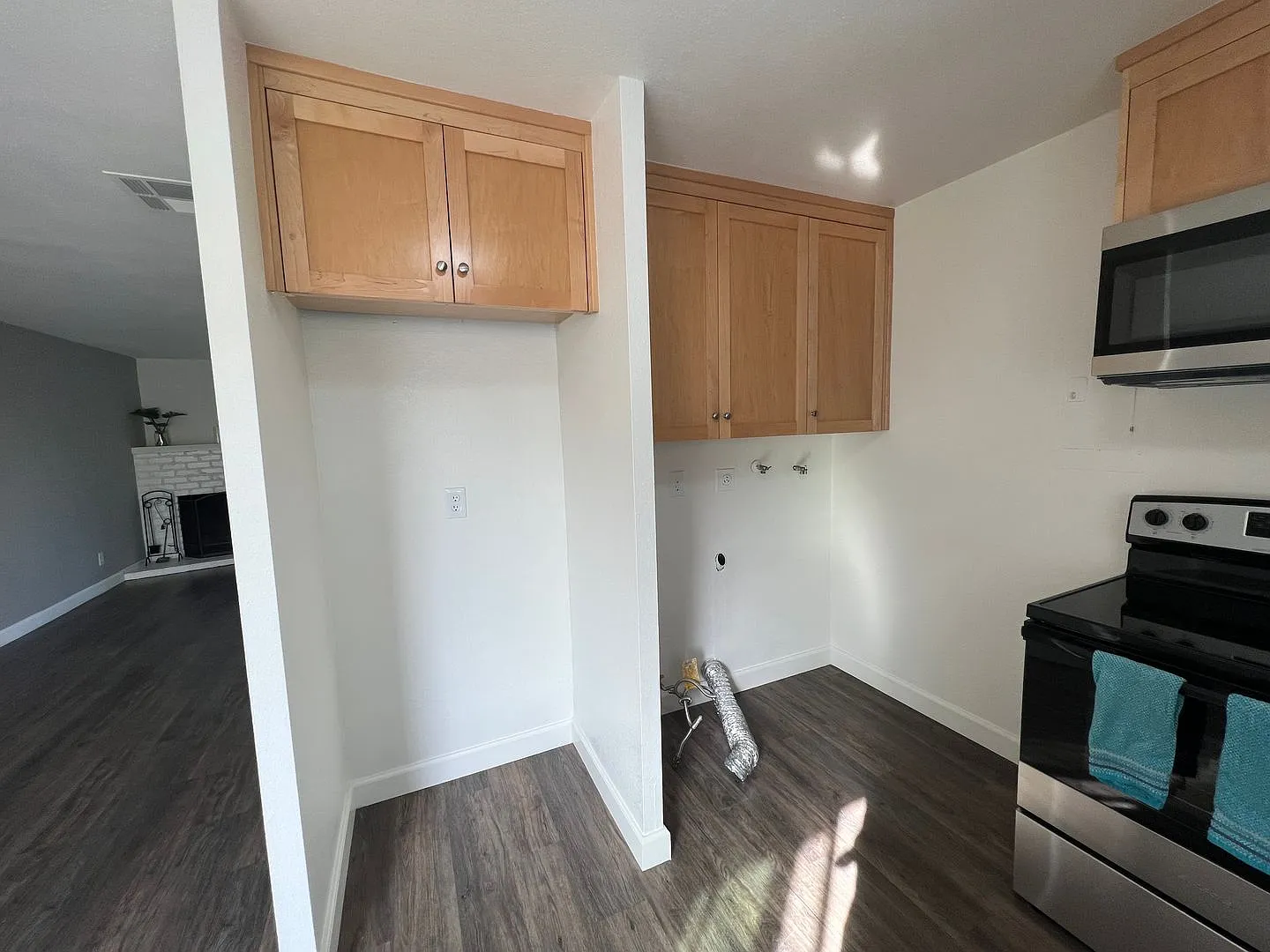 Beautiful 2 Bedroom Unit with Ocean View in Dana Point — Photo 4