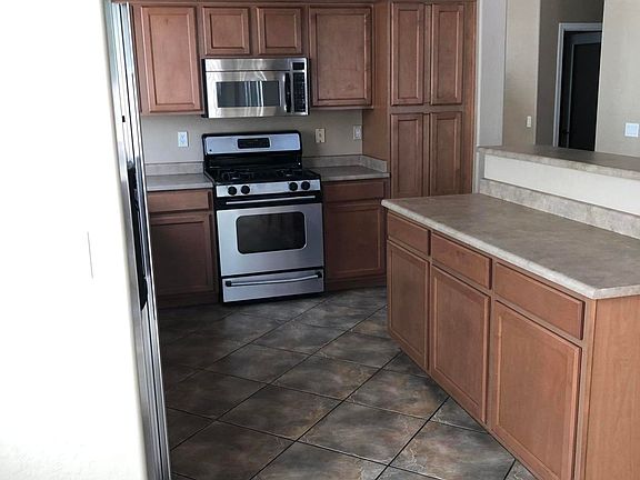 4th image of 7917 N 88th Ln
