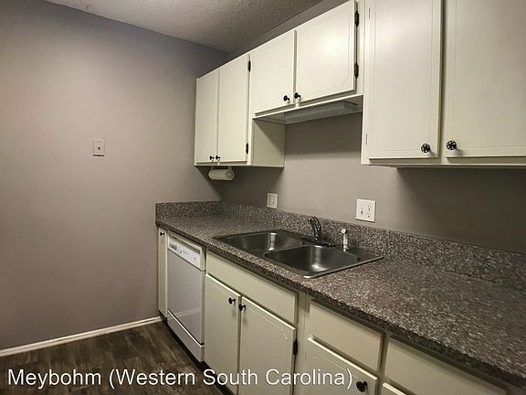 5th image of 319 Laurens St SW APT A7