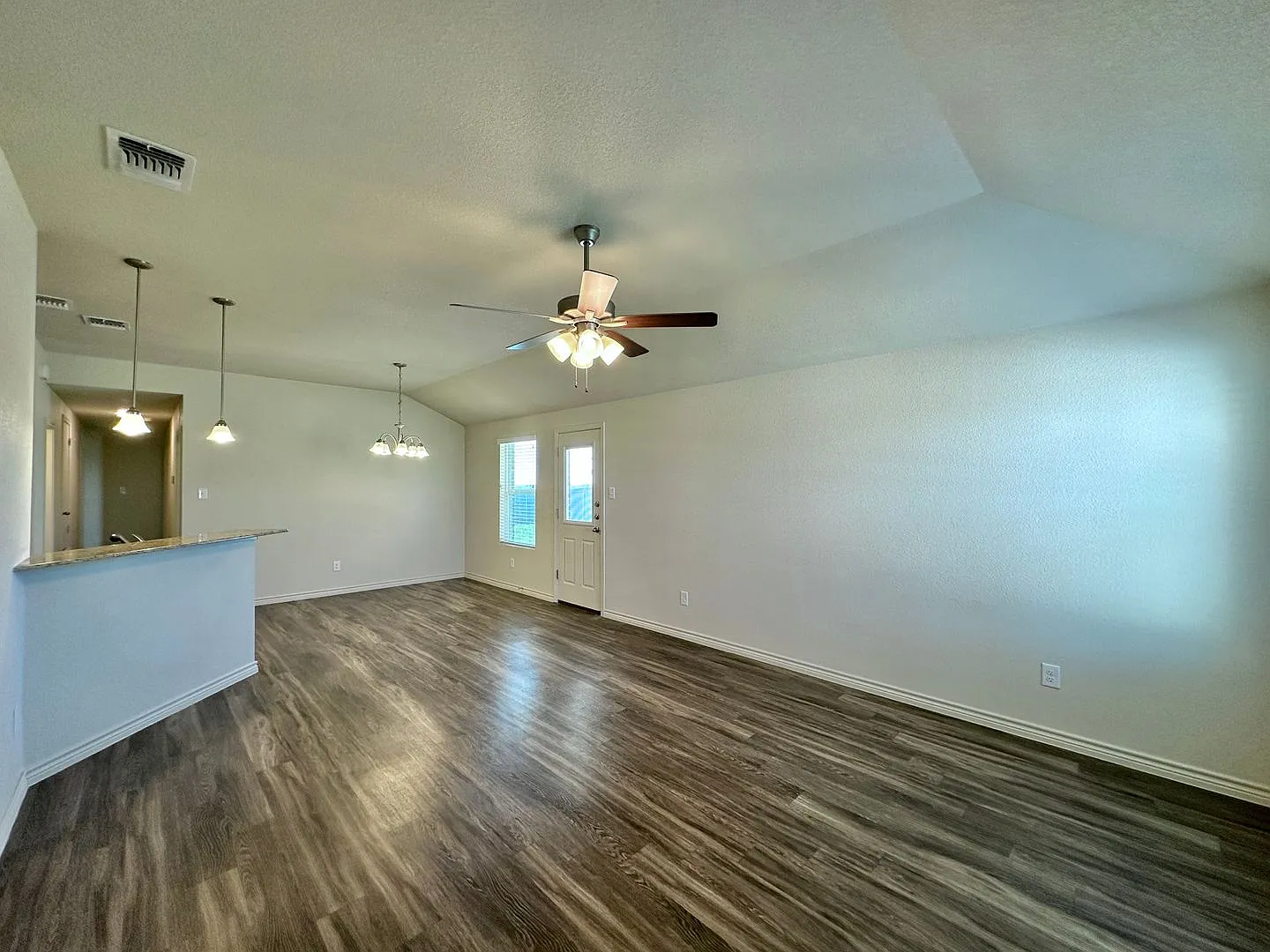 3323 Stonewall Drive — Photo 4
