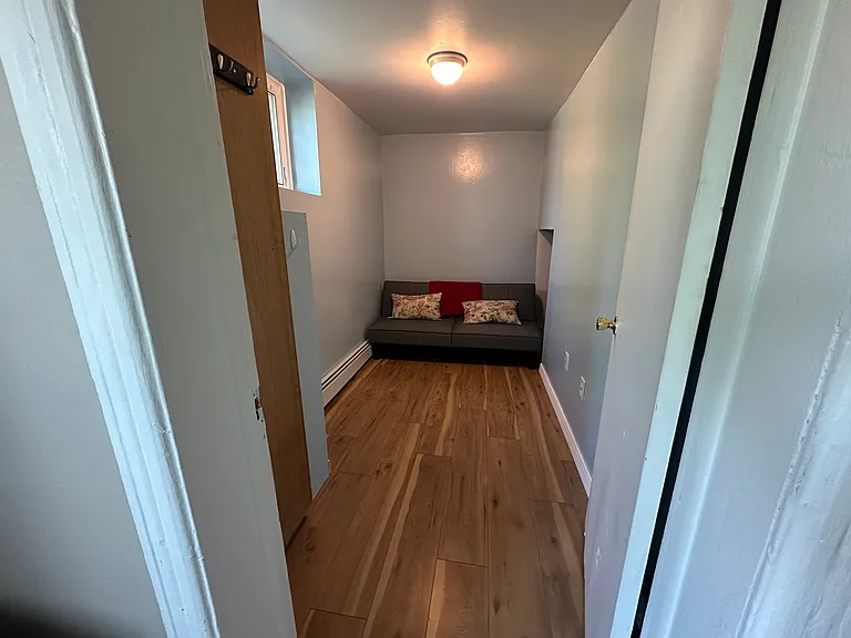 203 Pleasant St — Photo 2
