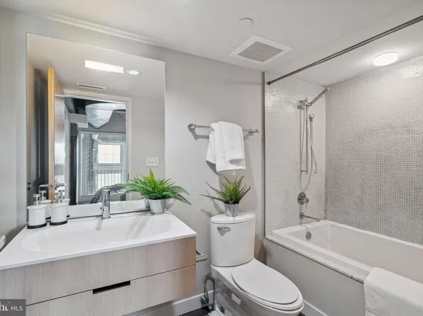 1101 Washington Ave Unit 301, Philadelphia, PA 19147
