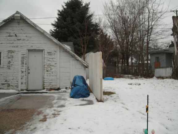 4th image of 927 S 30th St