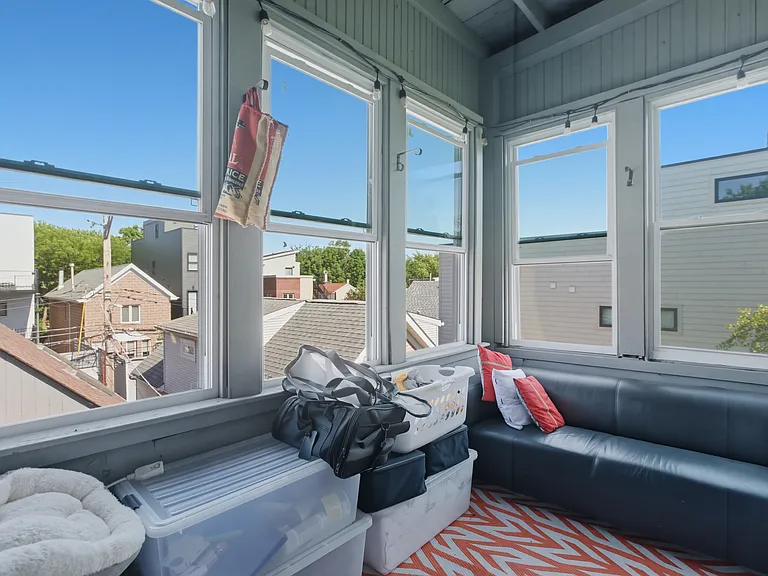 2159 N Bell Ave #3F — Photo 9