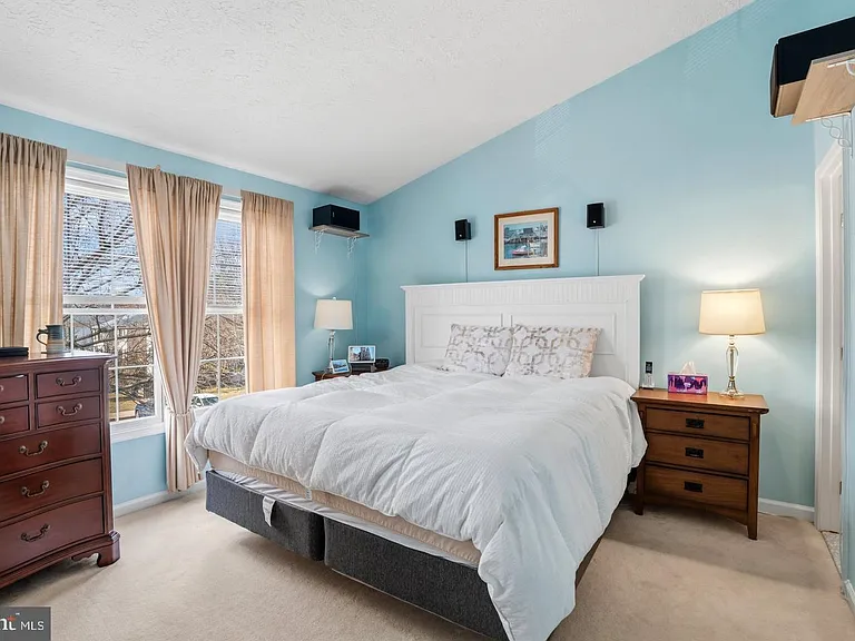 8016 Brightlight Pl — Photo 15