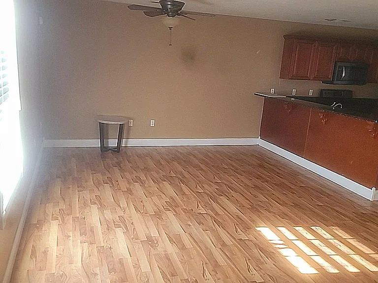 100 Stone Crest Dr #1 — Photo 3