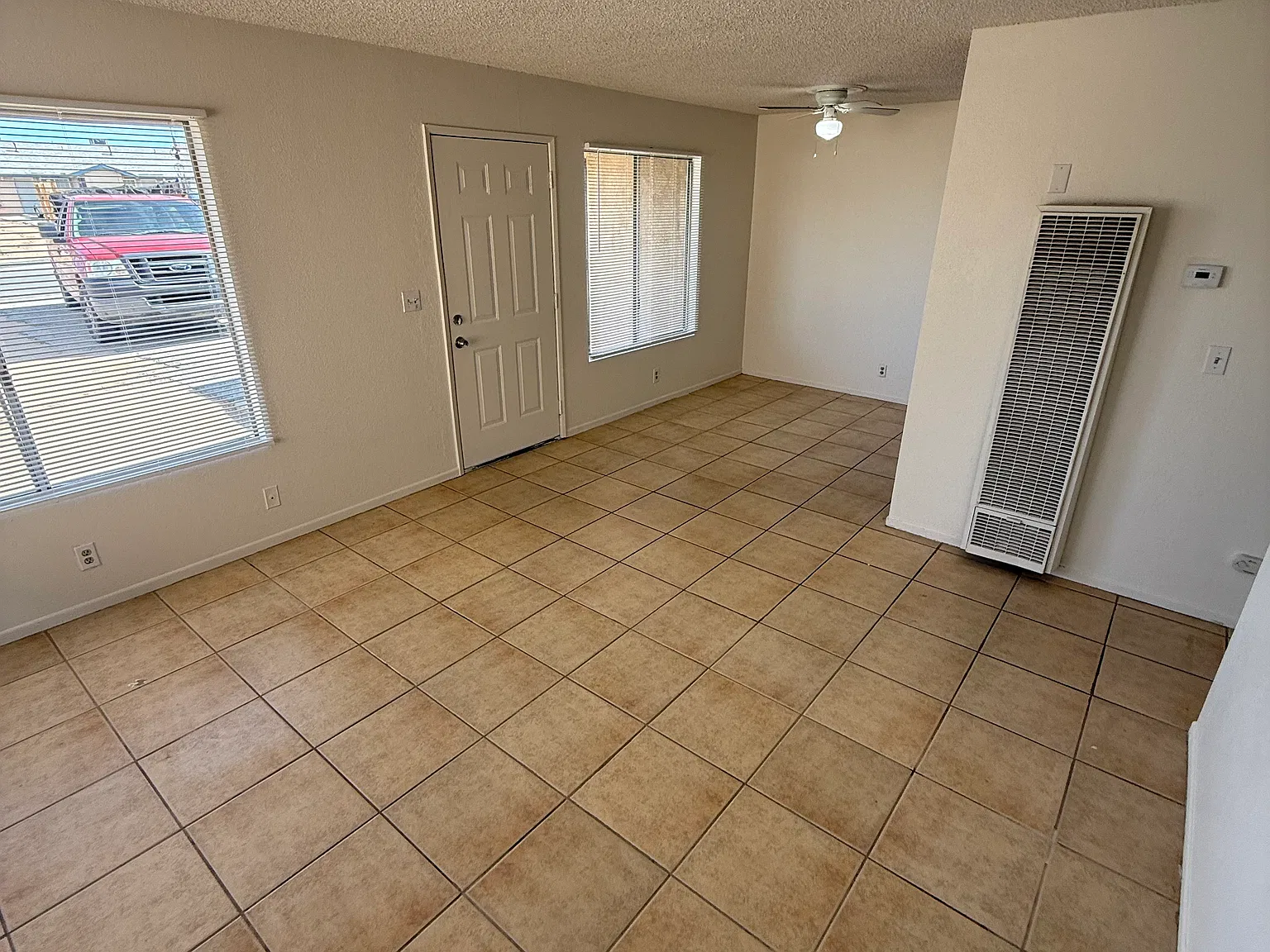 2 bed, 805 sqft, $1,195 — Photo 3