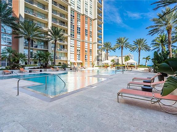 3rd image of 550 Okeechobee Blvd Unit Uph 09