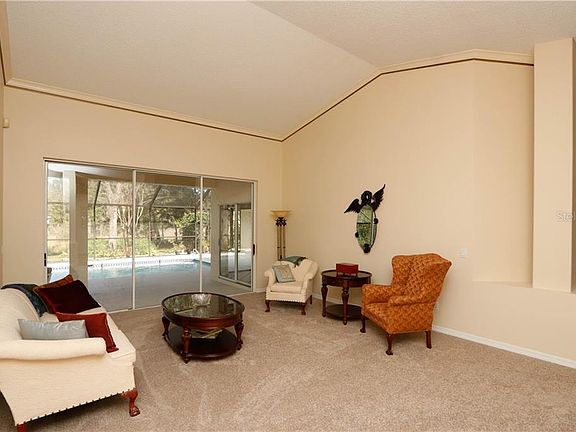 4th image of 408 Stratfield Dr