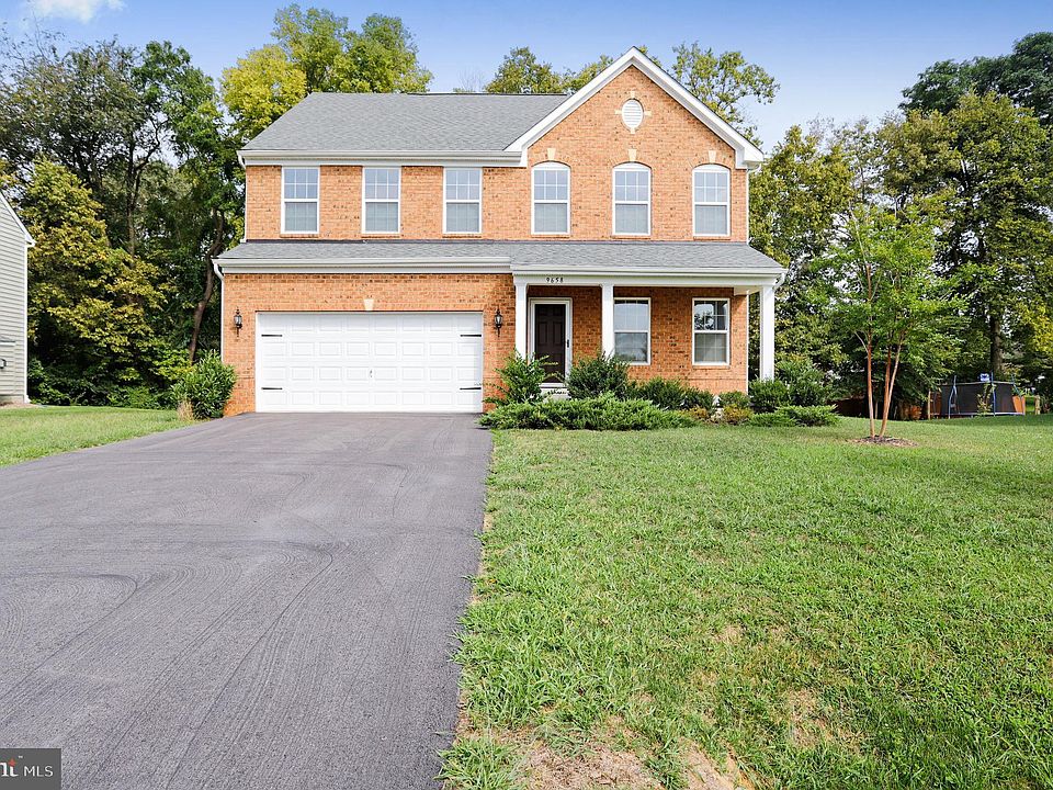 1st image of 9658 Dumbarton Dr