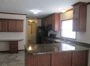 43609 Eureka Dr, Clinton Township, MI 48036