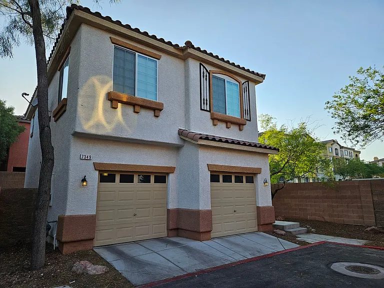 7349 Trailside Park Ct — Photo 3