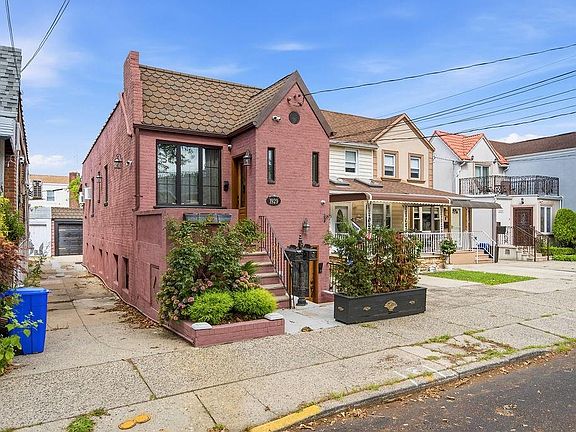 3rd image of 1929 E 33rd St