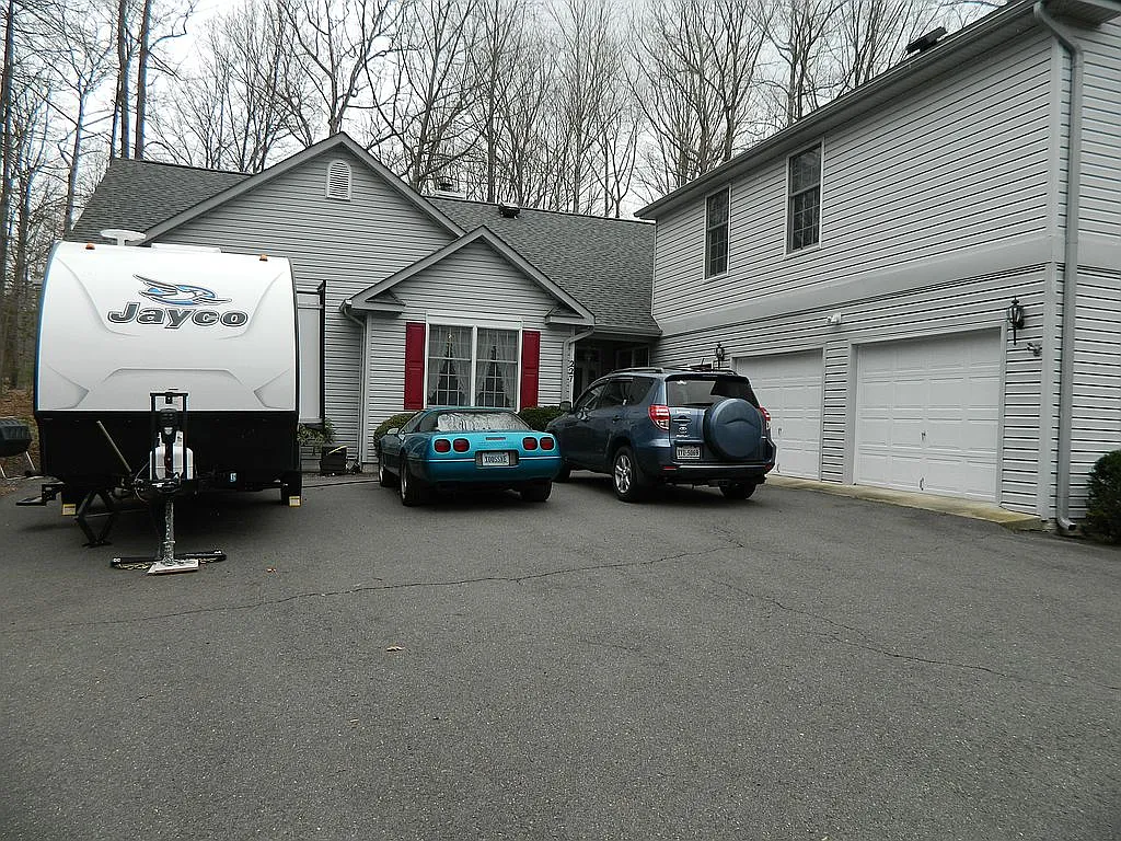 227 Birdie Rd photo 1