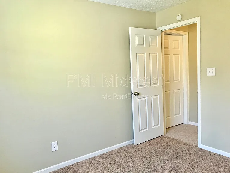 3215 Keystone Lakes Way — Photo 33