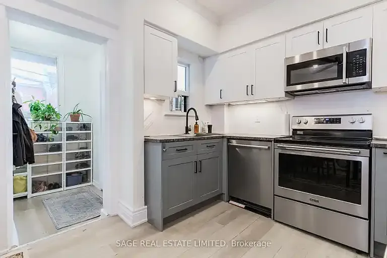 37 Rusholme Rd #1A — Photo 3