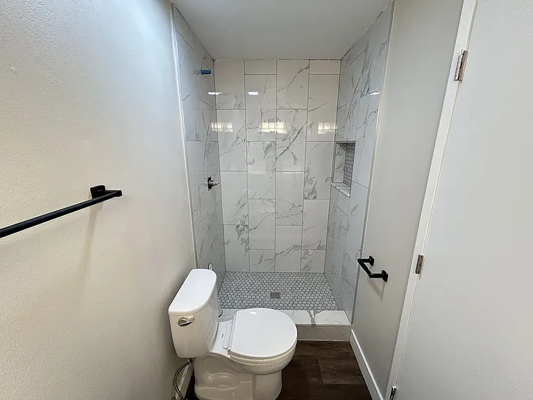 560 E Erna Ave — Photo 15