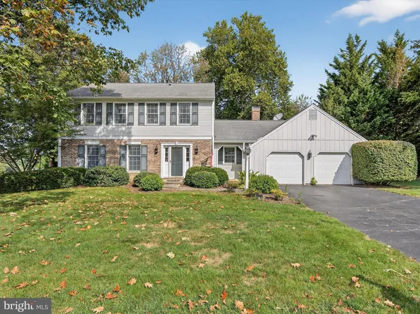 571 Laurel Ln, Lancaster, PA 17601